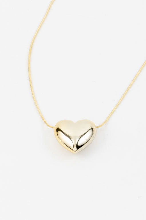 Juego collar y aretes corazón